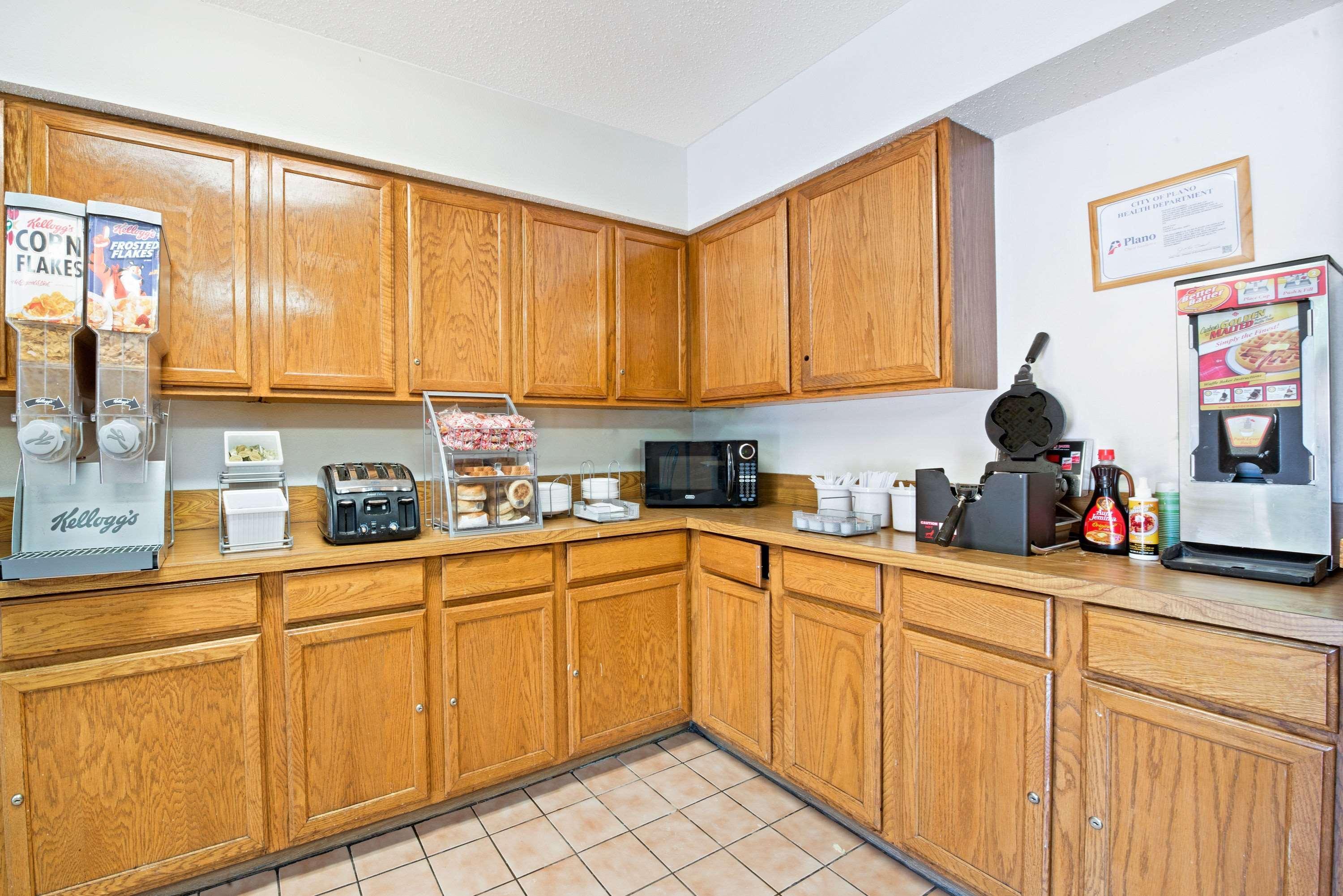 Super 8 By Wyndham Plano/Dallas Area Eksteriør bilde